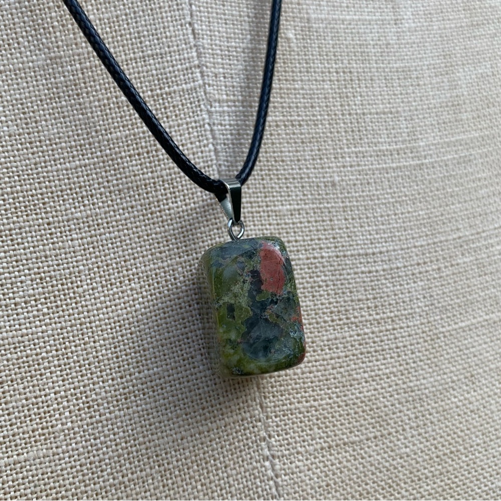 Handmade Genuine Stone Chunk Amulet Necklace - Picture 2 of 13